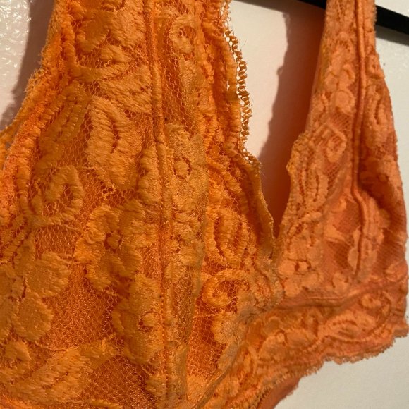 ๐ค 3/$30 Bras ๐ค Coral Halter Lace Bra - Picture 2 of 5